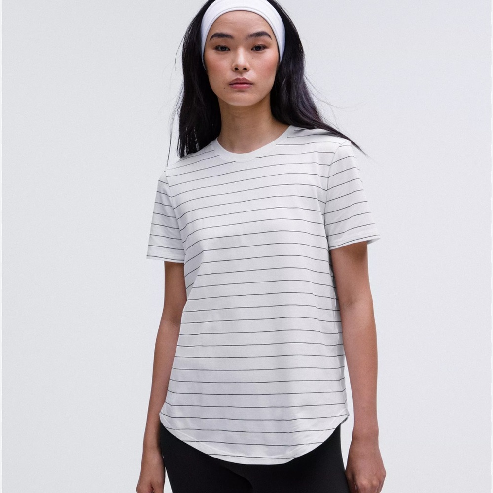 Lululemon love crew tshirt
